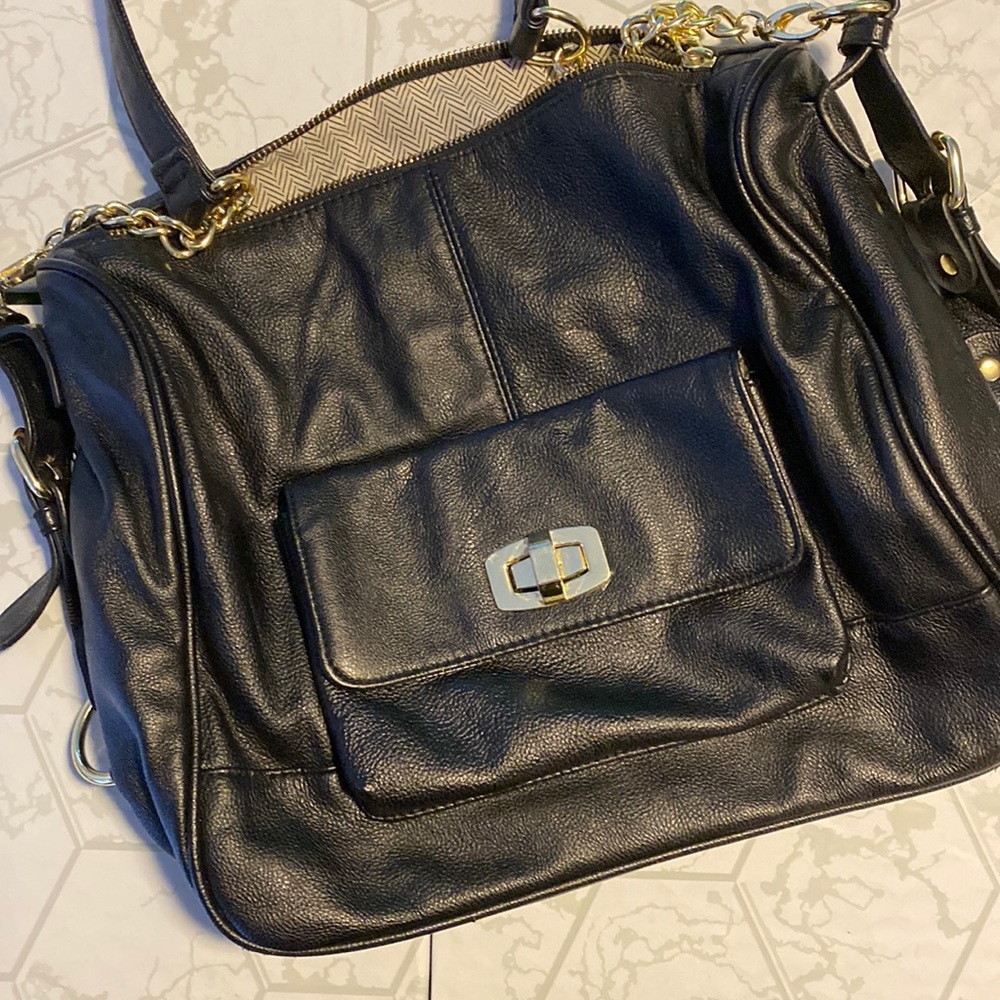 Steve Madden Black & Gold Purse Gem